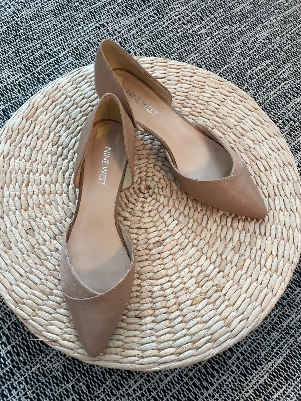 Nine West Nude Leather & Suede D'Orsay Pointed Toe Pumps Size 6M